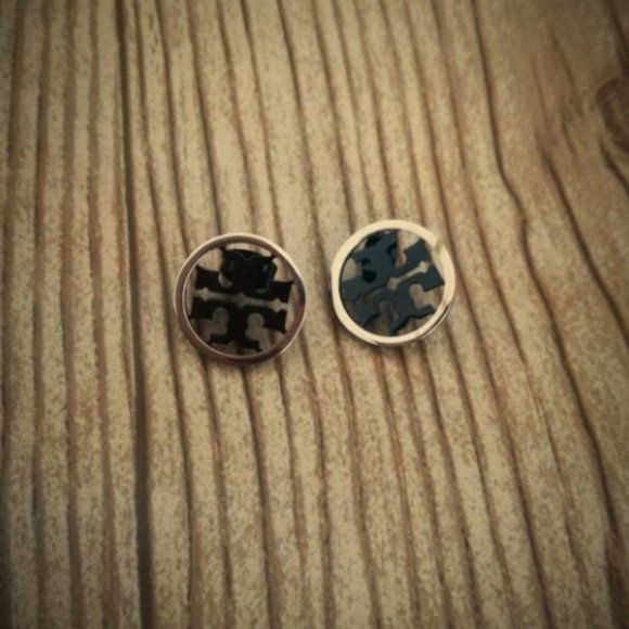 Tory Birch Miller Studs - Picture 2 of 4